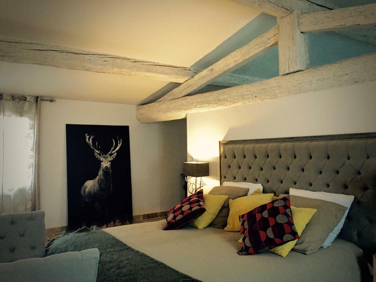 Bed and Breakfast Mas Du Grand Bordes Saint-Laurent-dʼAigouze Exterior foto